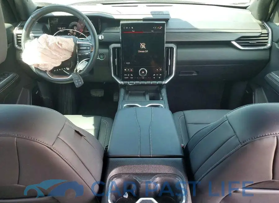 1GKENNKS8RJ220954# 8