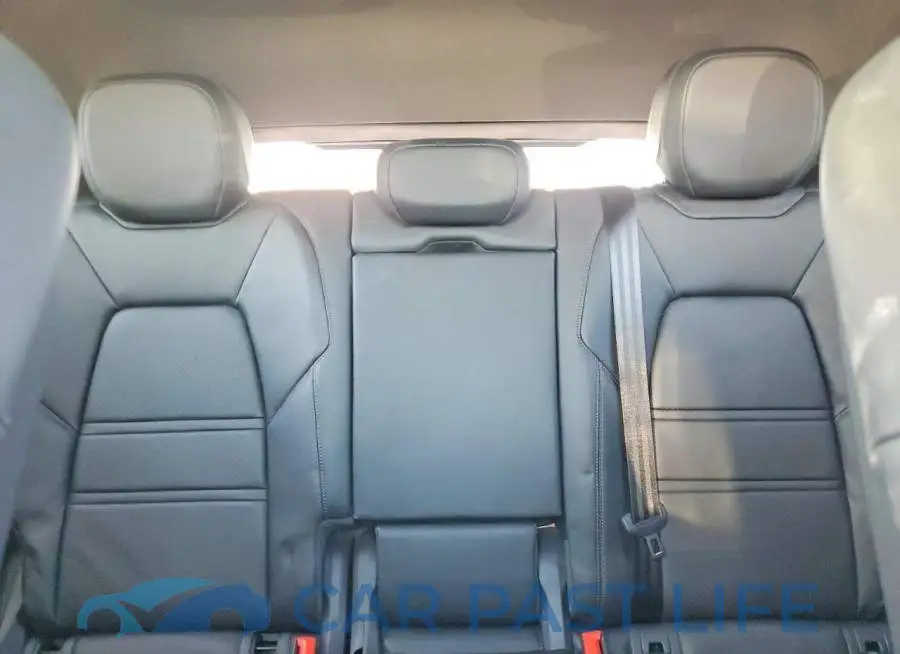 WP1BE2AY8NDA51058# 10