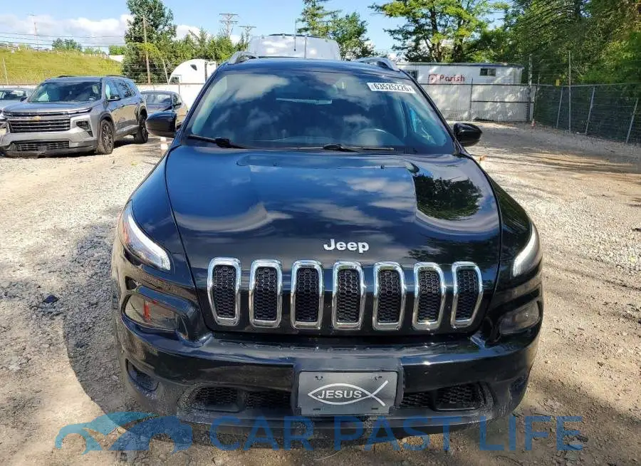 1C4PJLCS5HW643057# 5