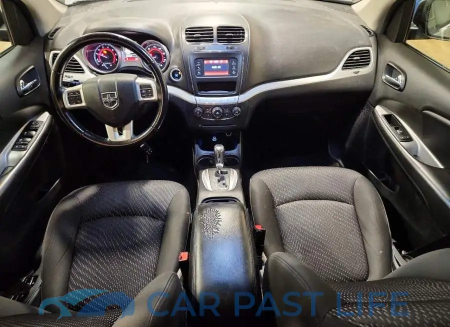 3C4PDCAB1JT212351# 8