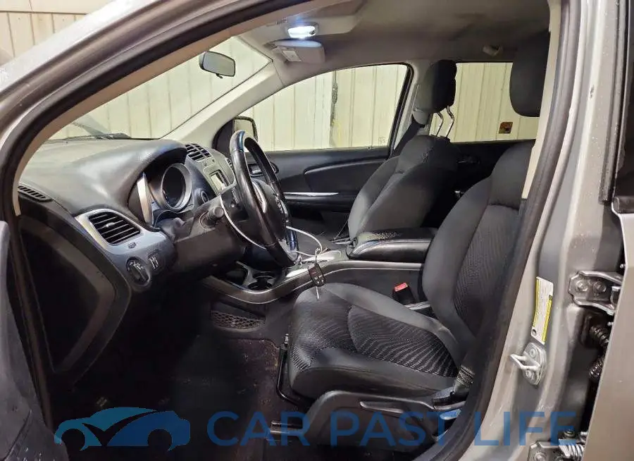 3C4PDCAB1JT212351# 7