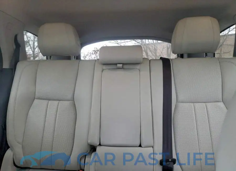 SALCR2RX5JH751556# 10