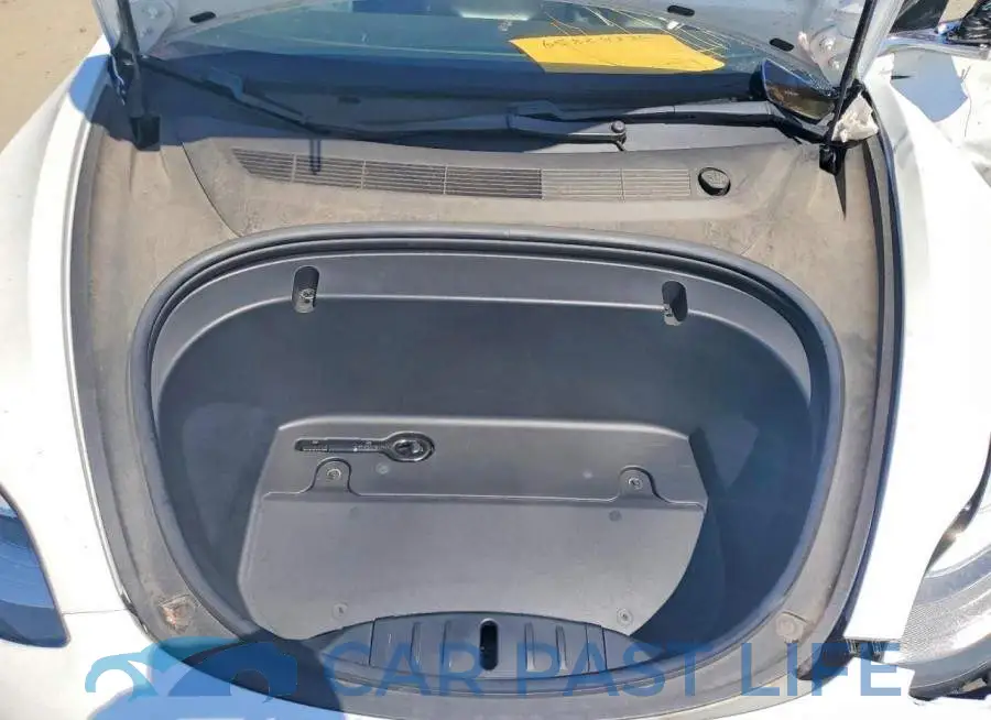 5YJ3E1EAXLF476803# 11