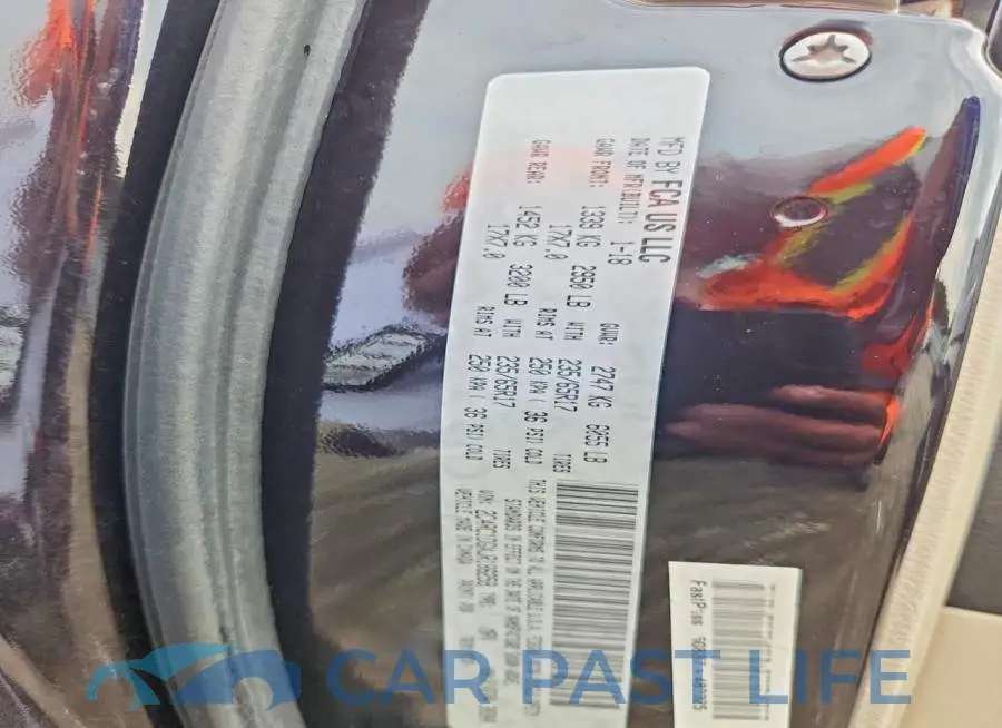 2C4RC1DGXJR186259# 13