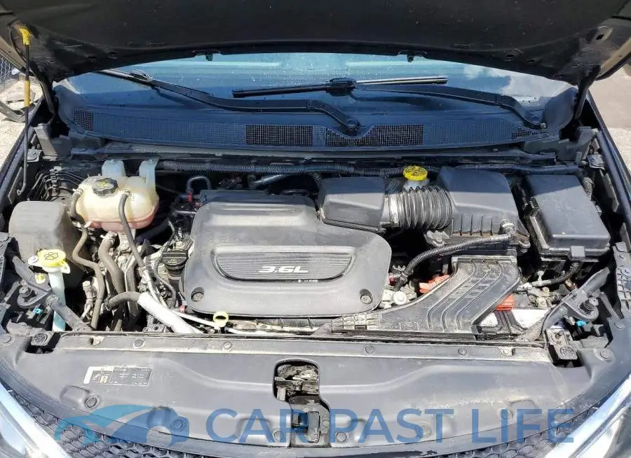 2C4RC1EG1JR271098# 12