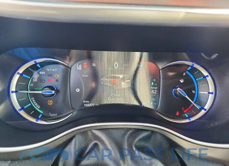 2C4RC1N75JR230179# 9