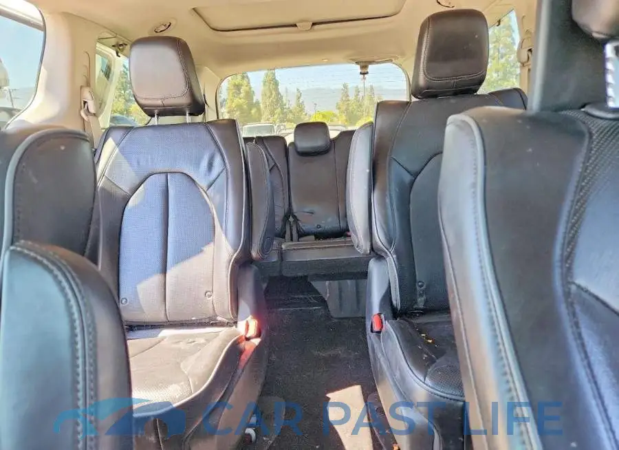 2C4RC1N75JR230179# 10