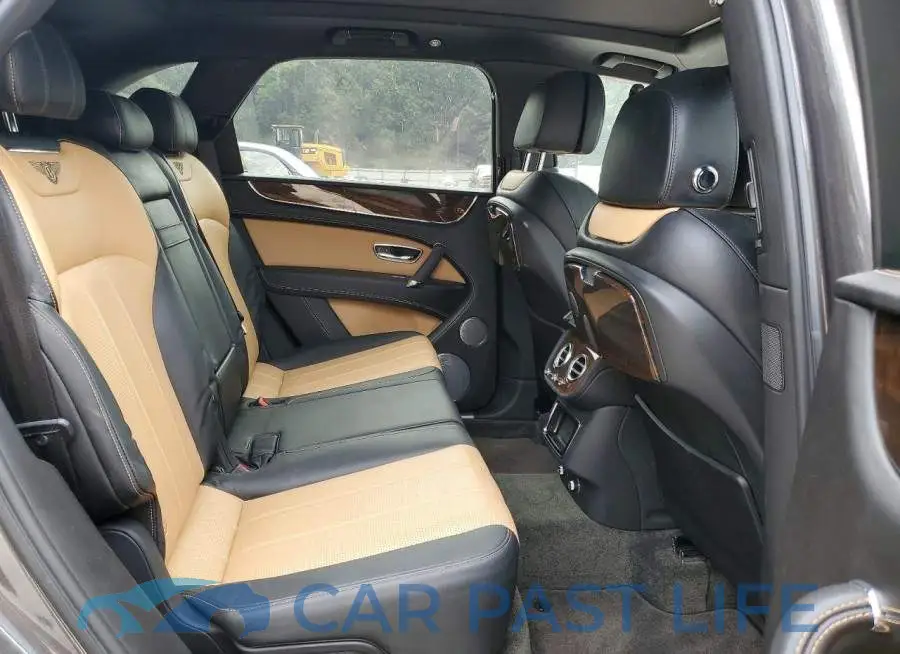 SJAAC2ZV6JC018686# 11