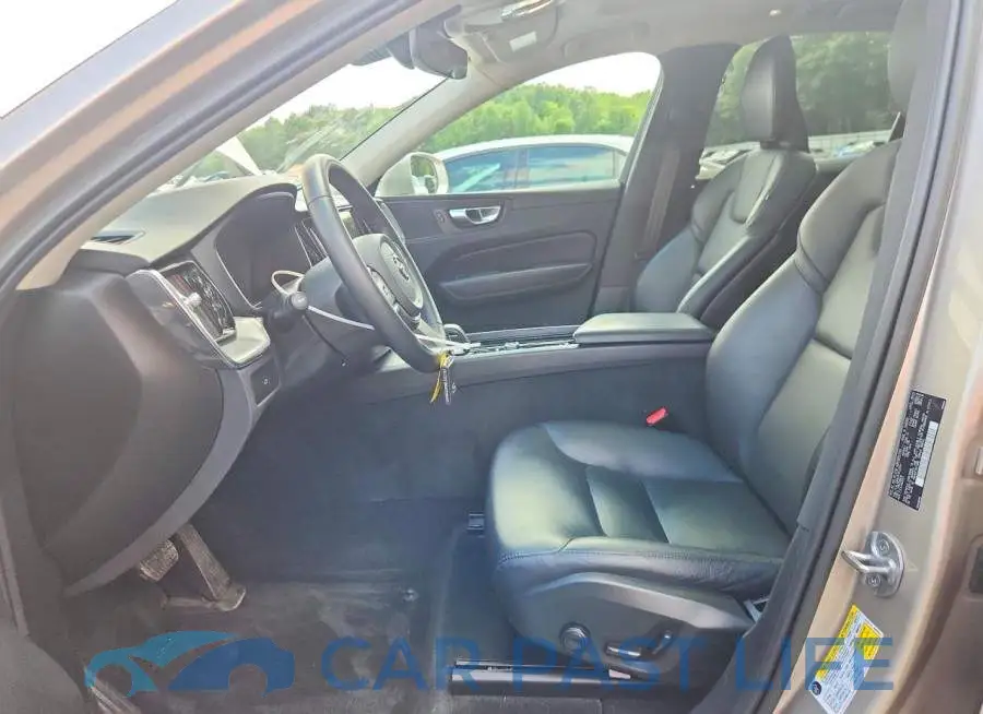 YV4L12RV7P1203781# 7