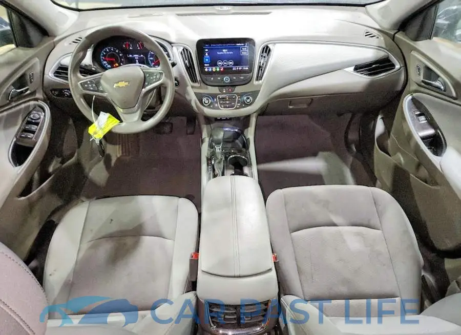 1G1ZD5ST0SF121832# 8