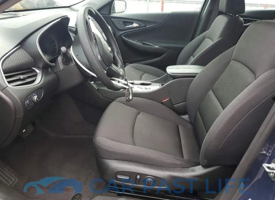 1G1ZD5ST8SF124574# 7