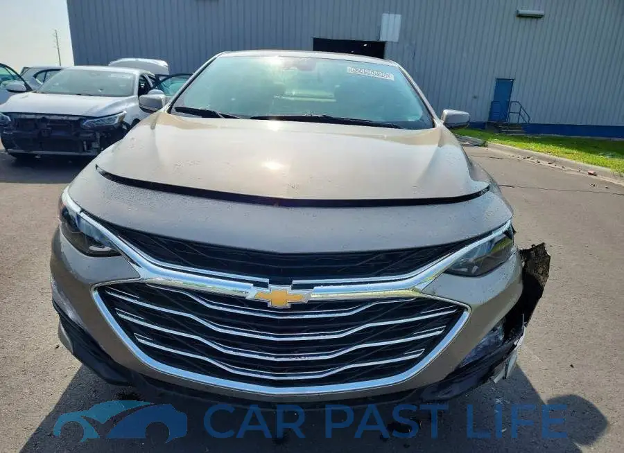 1G1ZD5ST9SF151170# 5