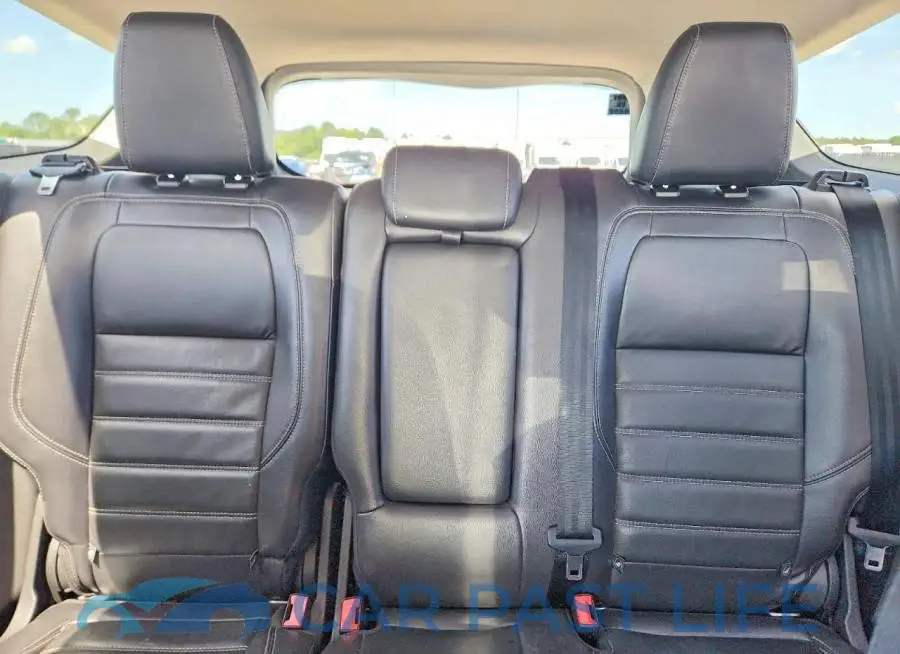 1FMCU9J90HUA64915# 10