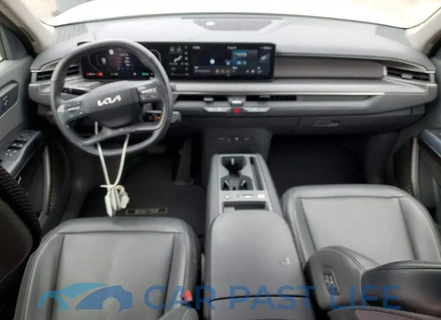 KNDAB5S18R6023375# 8