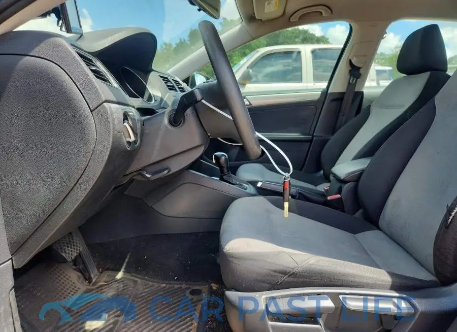 3VW2B7AJ9JM229081# 7