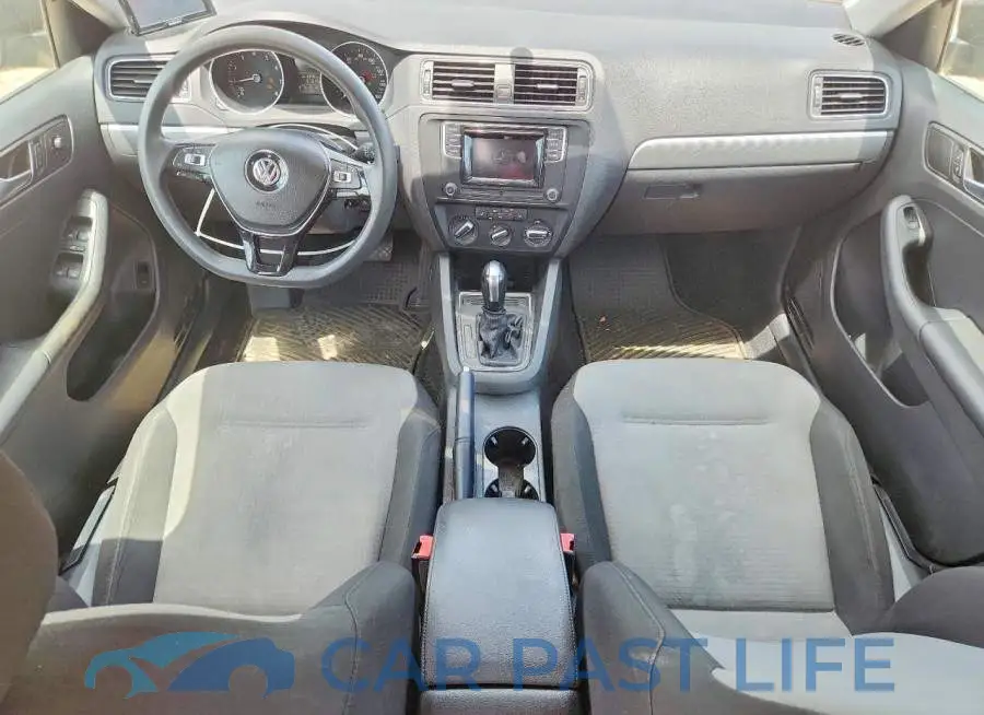 3VW2B7AJ9JM229081# 8
