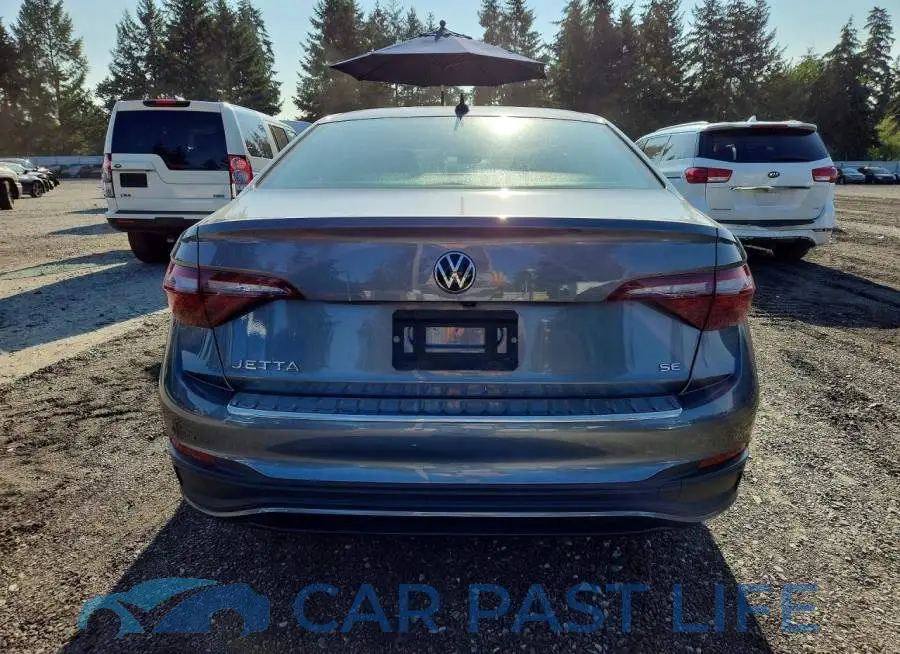 3VW7M7BU3RM018978# 6