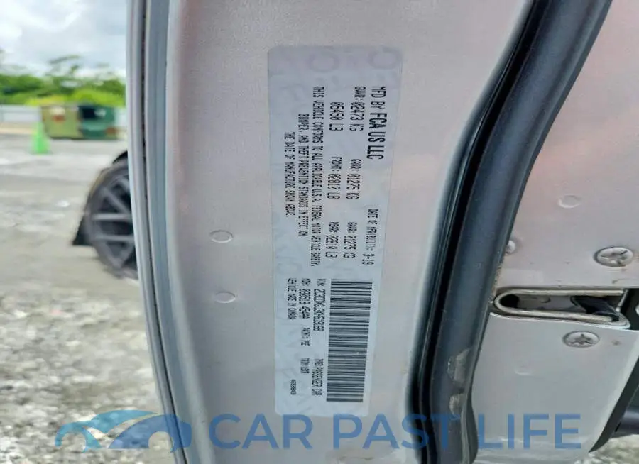 2C3CDXGJ3KH619168# 13