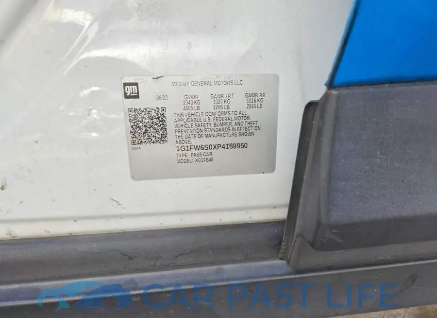 1G1FW6S0XP4169950# 12