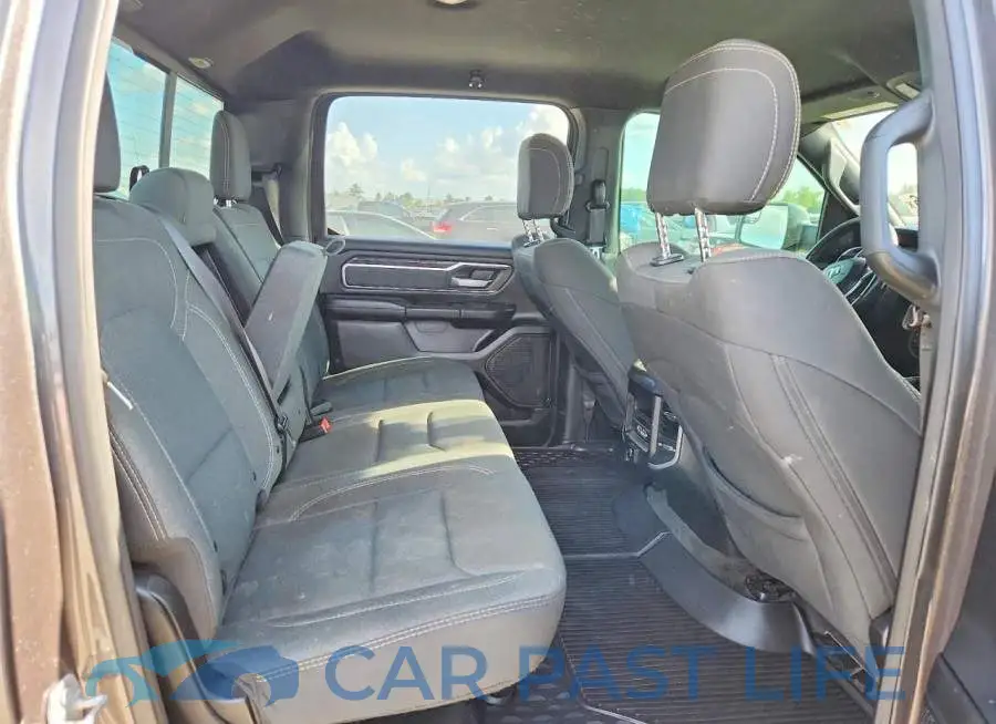 1C6SRFFT9LN103208# 10