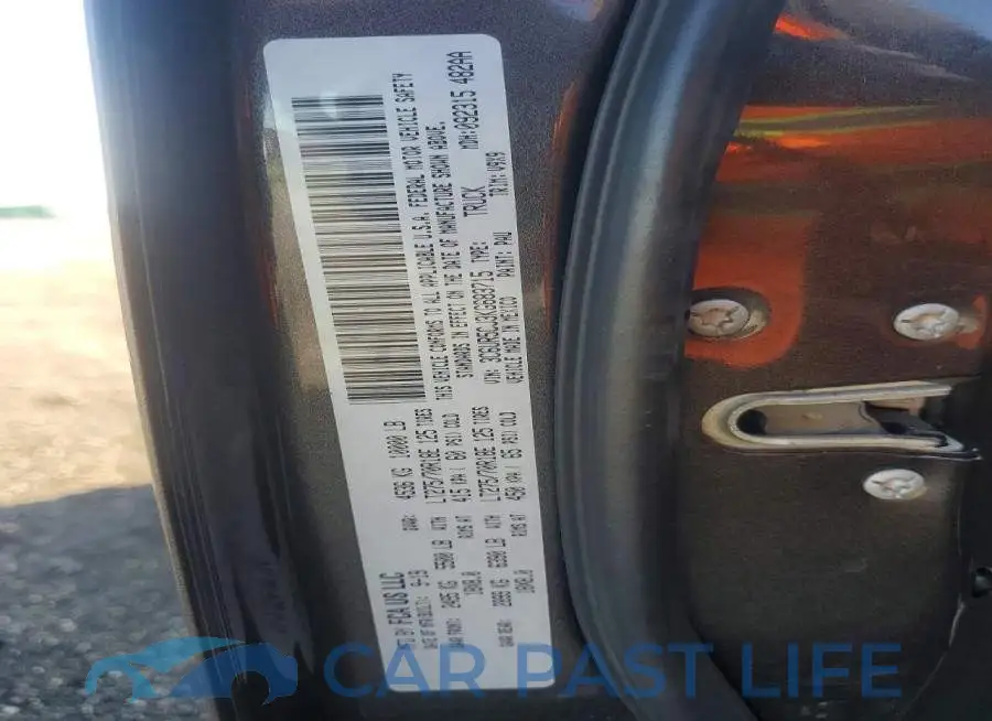 3C6UR5CJ3KG683715# 12
