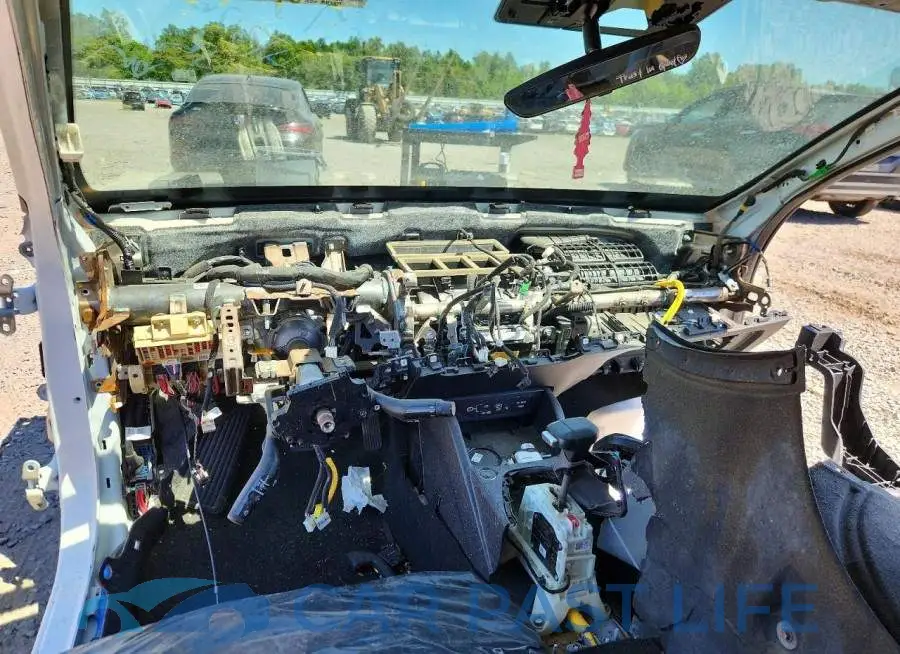 3KPFW4DE8SE134142# 8