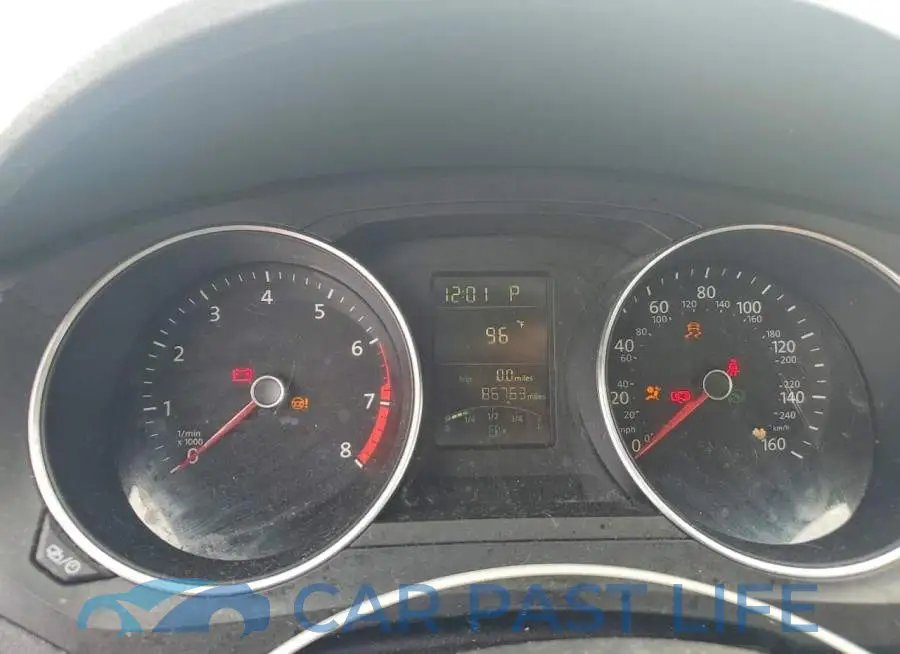3VW2B7AJ1JM263807# 9