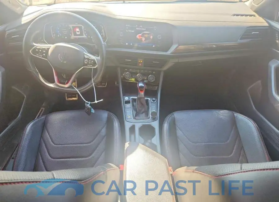 3VW2T7BUXNM000727# 8