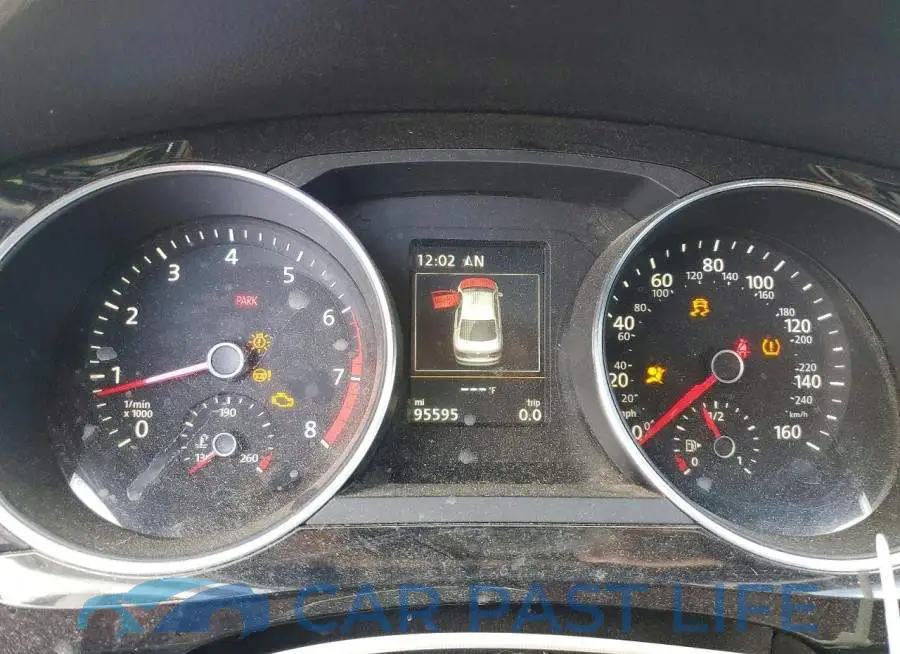 3VW5T7AJ8HM393989# 9