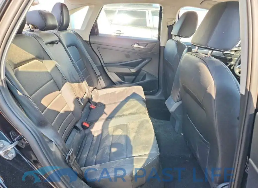 3VW7M7BU0RM071945# 10