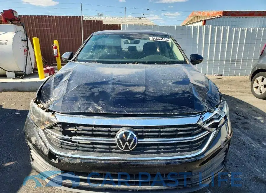3VW7M7BU0RM071945# 5