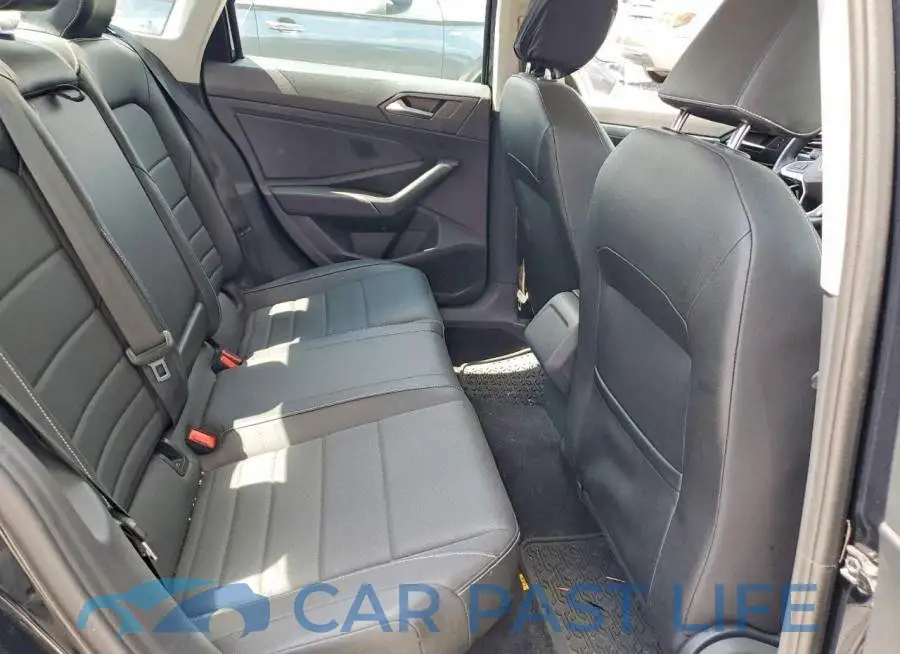 3VWEM7BU5RM050659# 10
