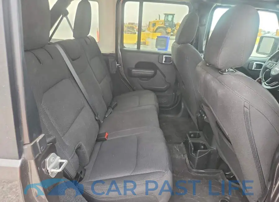 1C4HJXDG6PW568406# 11