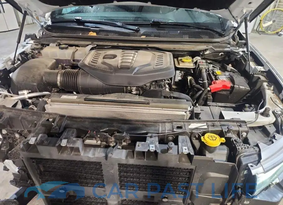 1C4SJRBPXRS165074# 12