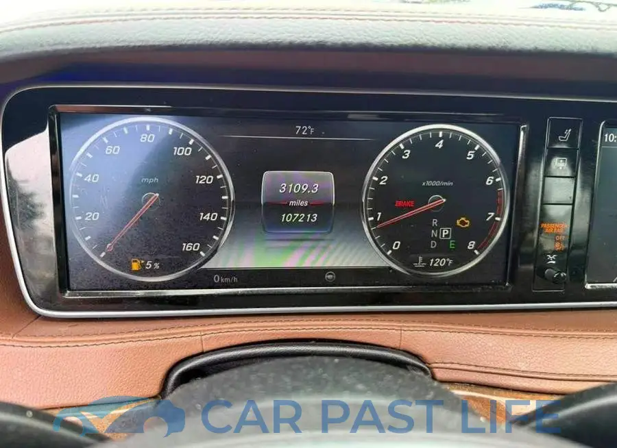 WDDUG8FB0HA304445# 10