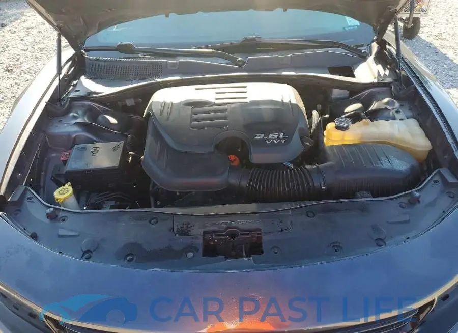 2C3CDXHG2JH197735# 11