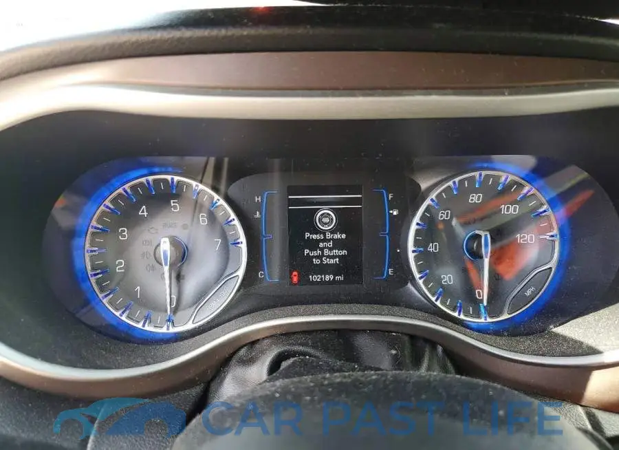 2C4RC1FG0JR157401# 9
