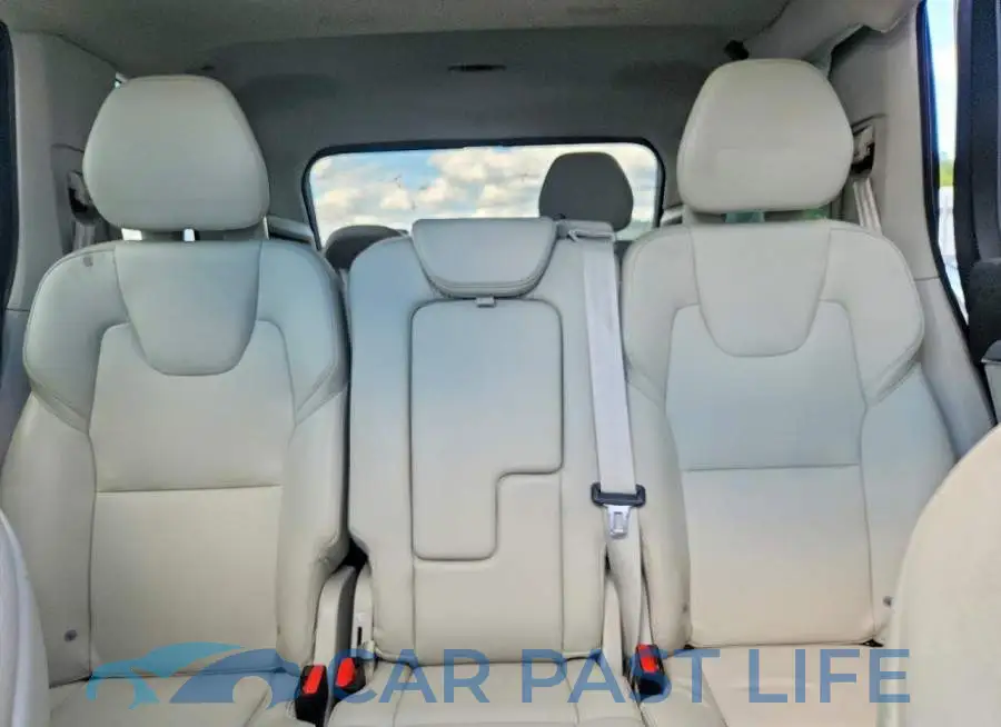 YV4102PK3M1699077# 10