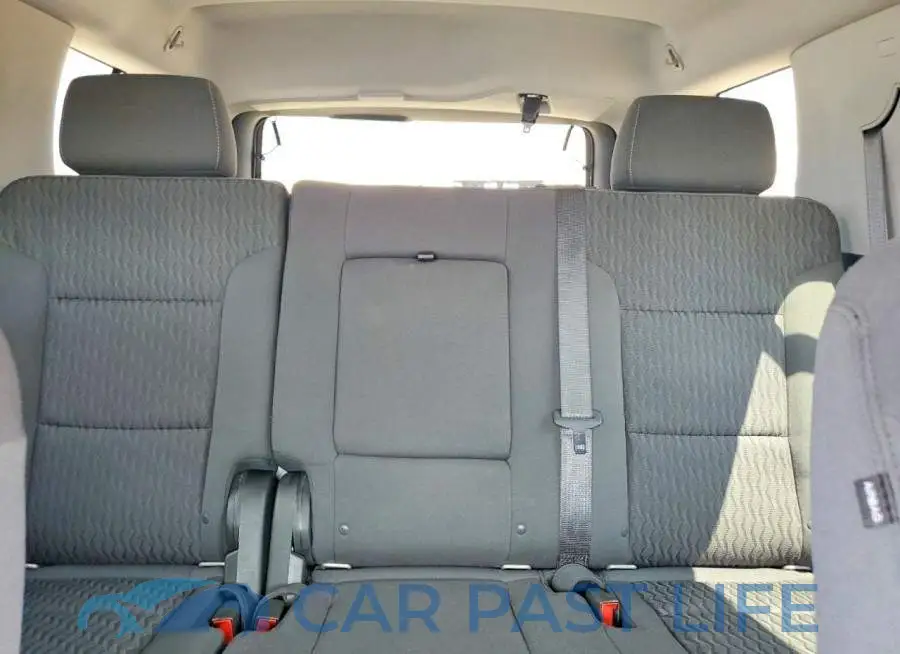 1GNSKAKC0KR152625# 10