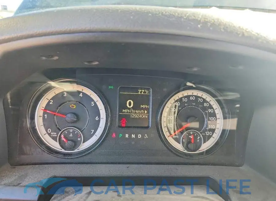 3C63RRGJ7JG267064# 9
