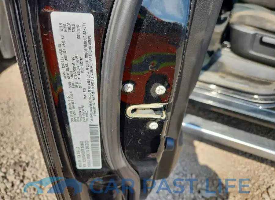3C6UR5HL8RG251660# 12