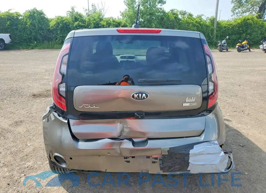 KNDJR3AE9J7033268# 6