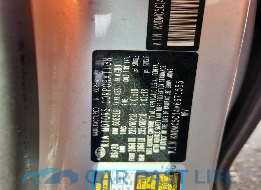 KNDMC5C14M6671555# 14