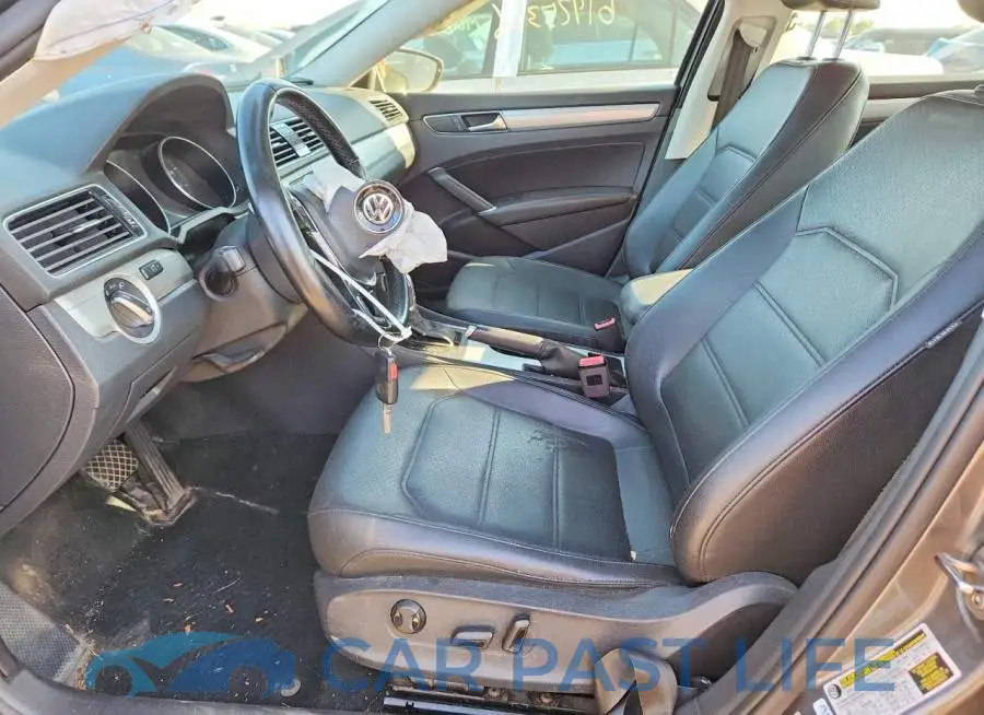 1VWLA7A32KC006585# 7