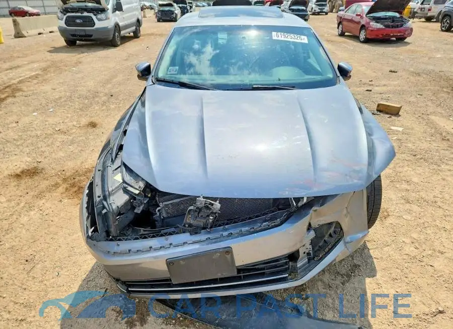 1VWLA7A32KC006585# 5