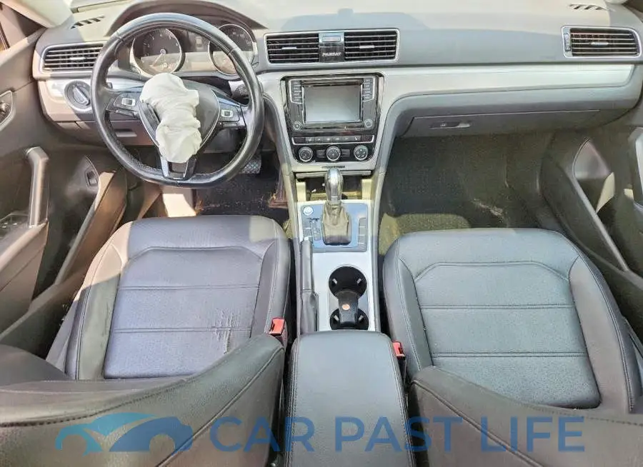 1VWLA7A32KC006585# 8