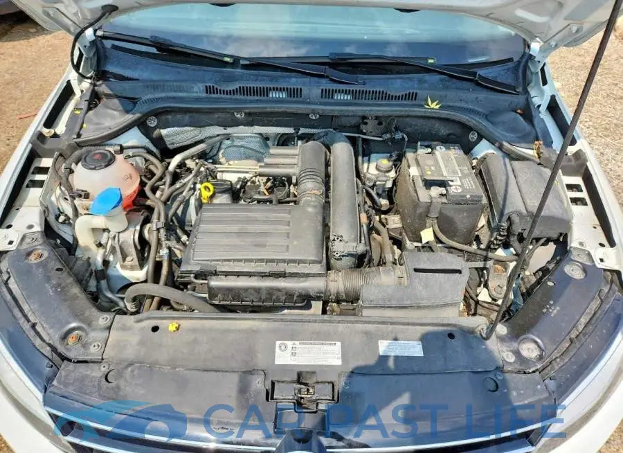 3VW2B7AJ4JM263607# 11