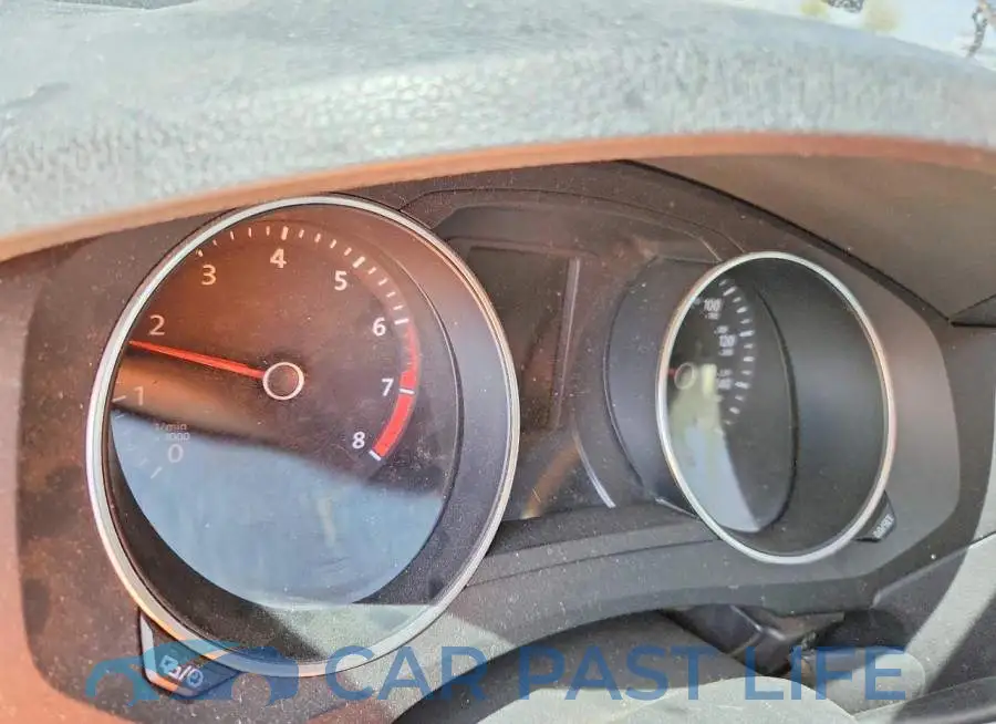 3VW2B7AJ9JM246205# 9