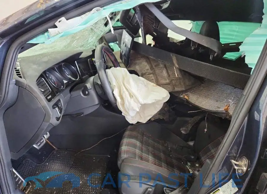 3VW447AU6JM263895# 7