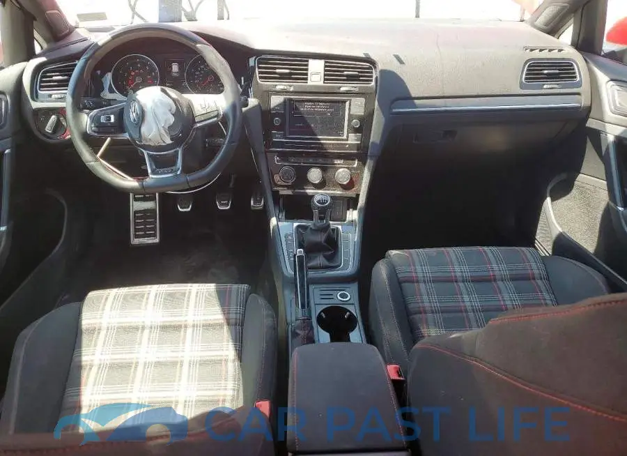 3VW5T7AU4LM003148# 8